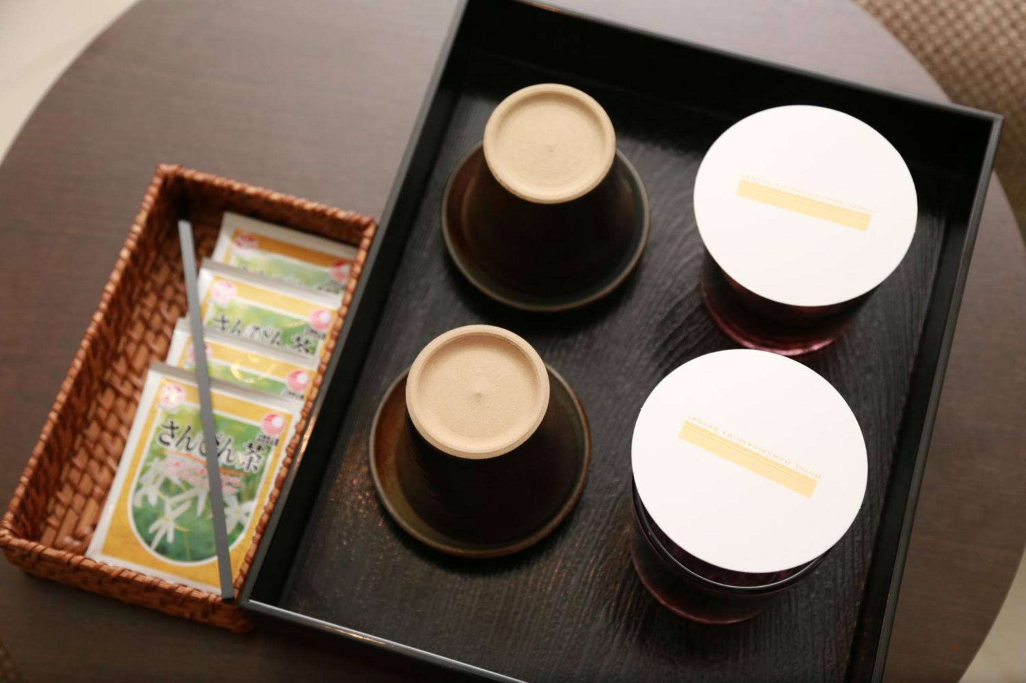 Hotel Hamahigashima Resort Uruma Rum bild