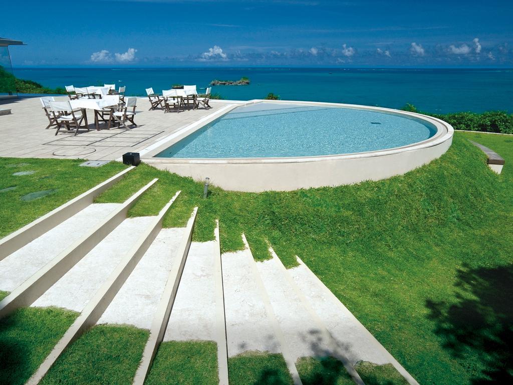 Hotel Hamahigashima Resort Uruma Exteriör bild
