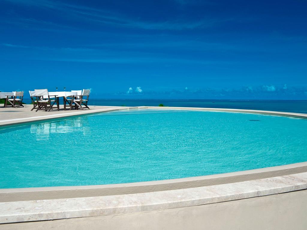 Hotel Hamahigashima Resort Uruma Exteriör bild