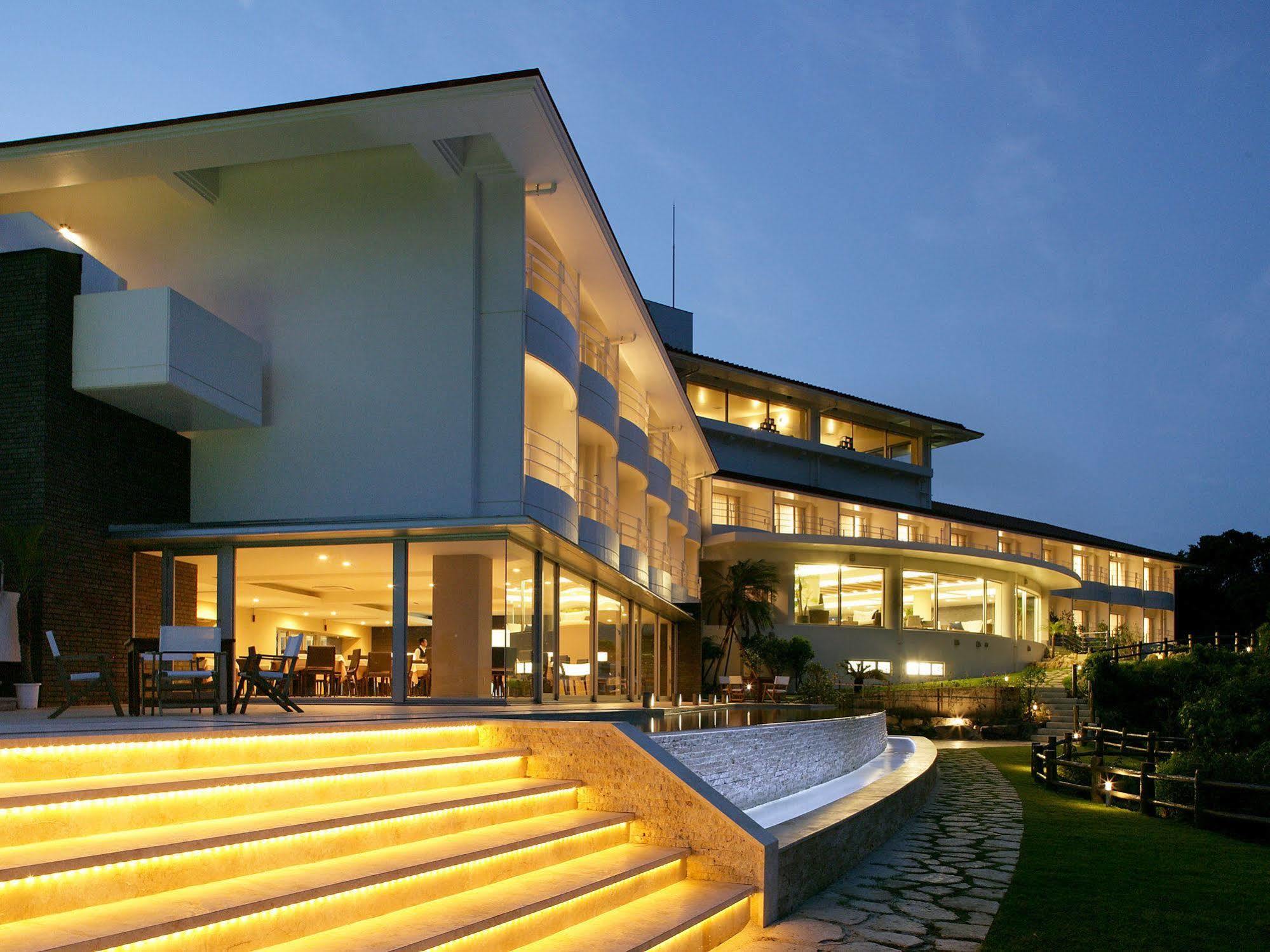 Hotel Hamahigashima Resort Uruma Exteriör bild