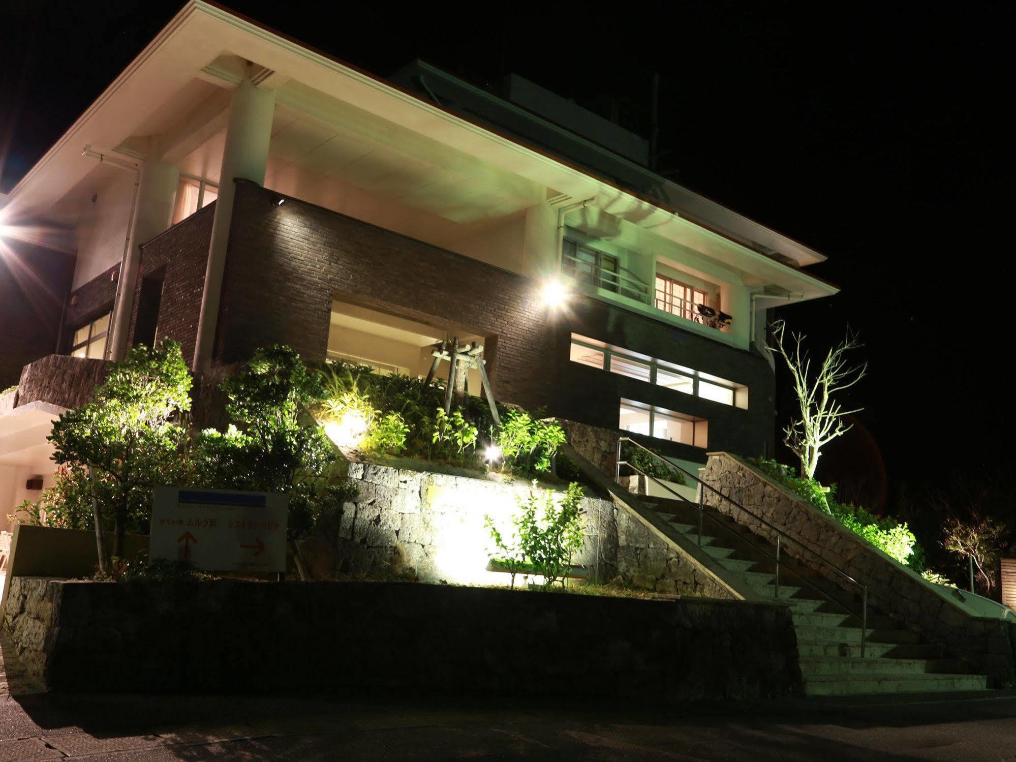 Hotel Hamahigashima Resort Uruma Exteriör bild