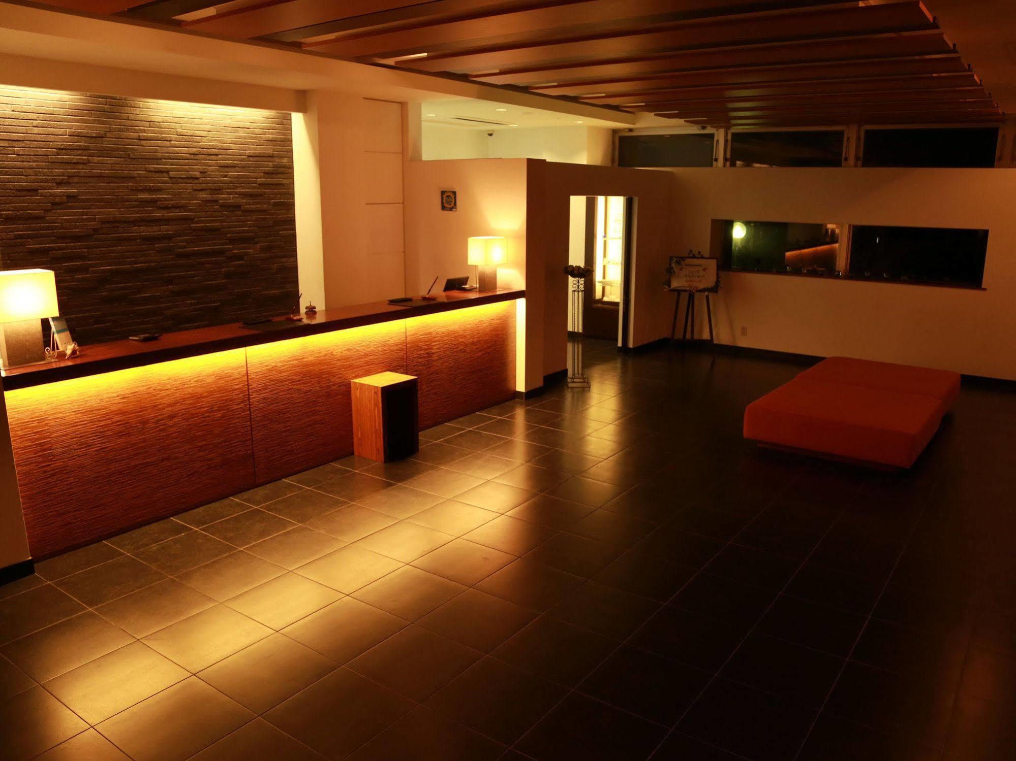 Hotel Hamahigashima Resort Uruma Exteriör bild